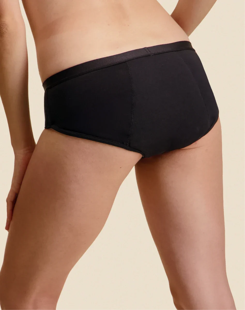 Shorty Sporty - Image 3